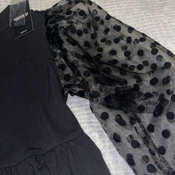 👚😃❤️🥰FOREVER 21 POLKA DOT TOP - Picture 5 of 6